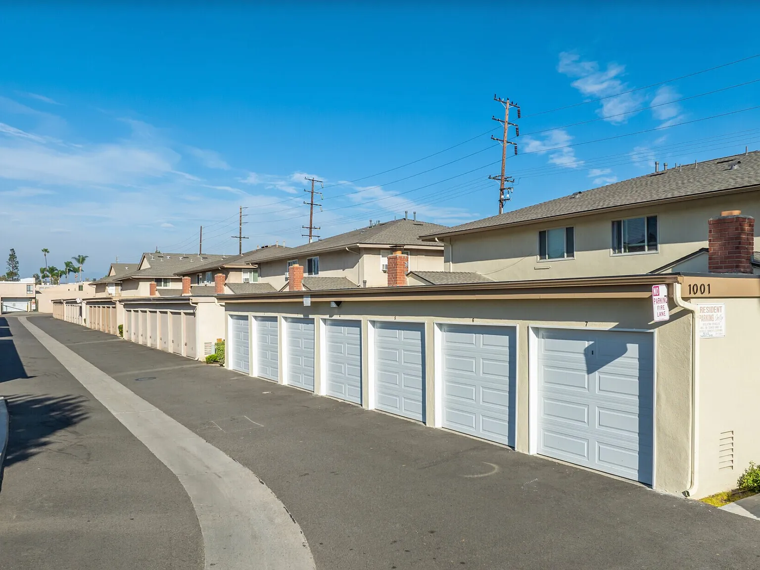 Monteclaire Apartments — Photo 2