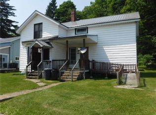 678 2nd St, Kennedy, NY 14747