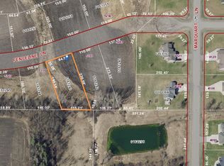Fenceline Ln #32, Omro, WI 54963