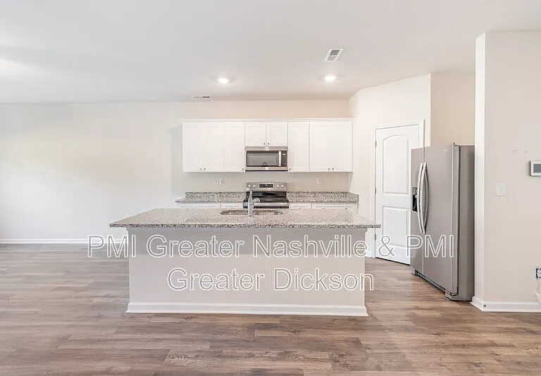 305 Masters Way — Photo 23