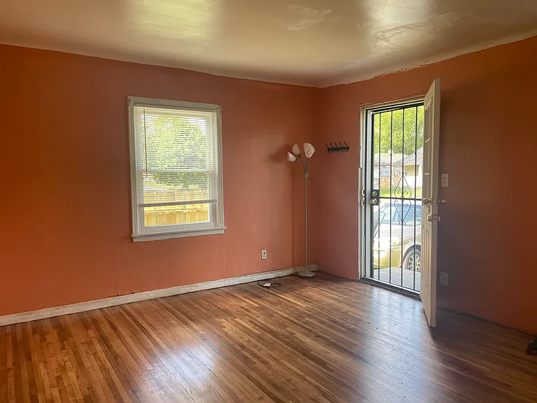 8857 Auburn St — Photo 14