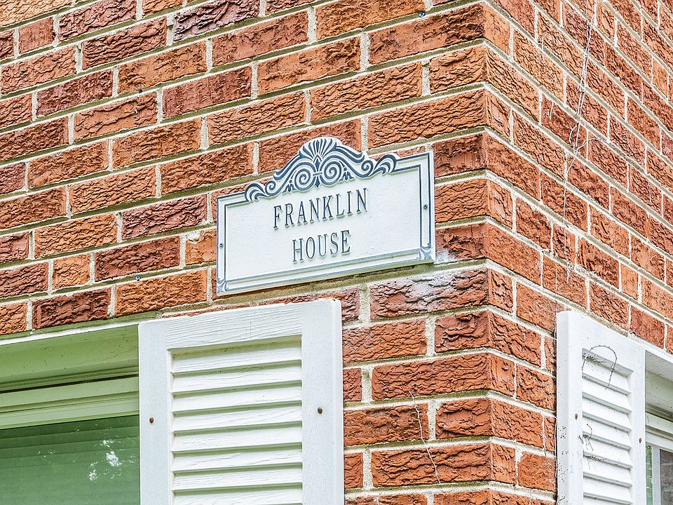 1st image of 406 Franklin Ave APT 1B