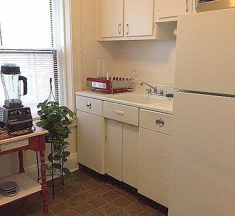 5th image of 11866 Clifton Blvd