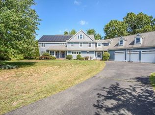 61 Tanglewood Rd, Amherst, MA 01002