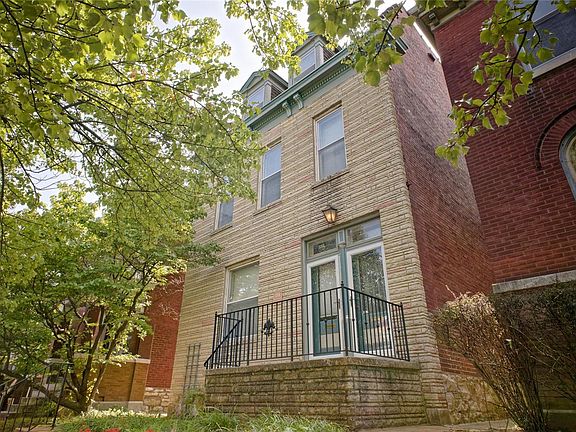 2nd image of 3314 Magnolia Ave #A