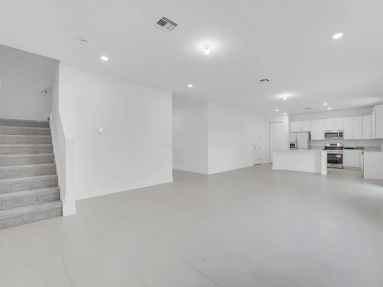 3551 Angler Dr — Photo 2