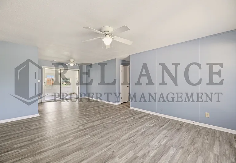2425 N Marigold Ln — Photo 12