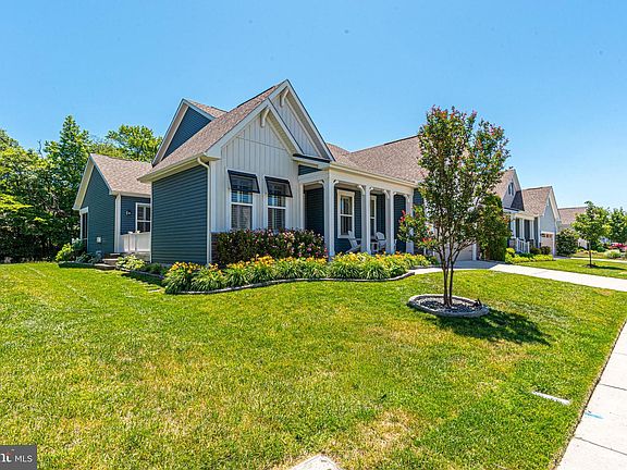 4th image of 39195 Alapocus Dr