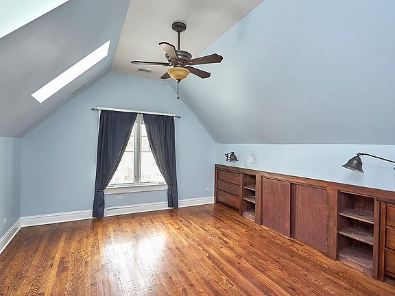 5th image of 734 Asbury Ave