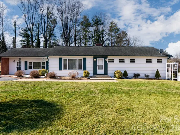 3159 Cheryl Dr, Hendersonville, NC 28792