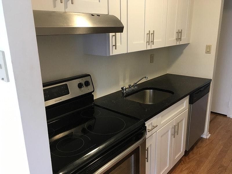 1st image of 321 Prospect Ave APT B3
