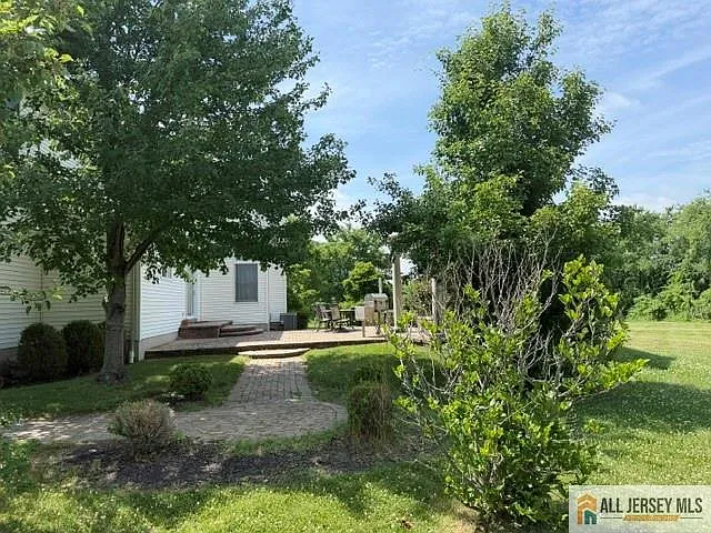 4 Applegate Ct — Photo 16