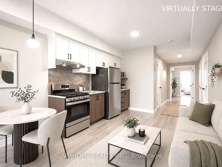15 Waddington Cres #2 — Photo 3