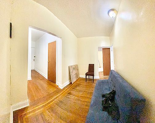 4th image of 3011 Heath Ave #19