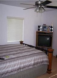 3rd image of 2410 Genevieve St