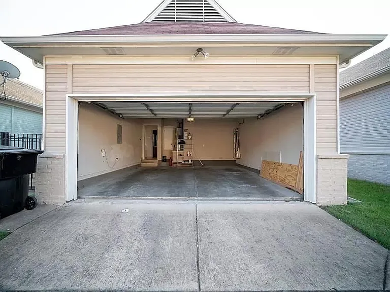 1364 Harbor Park Dr — Photo 13