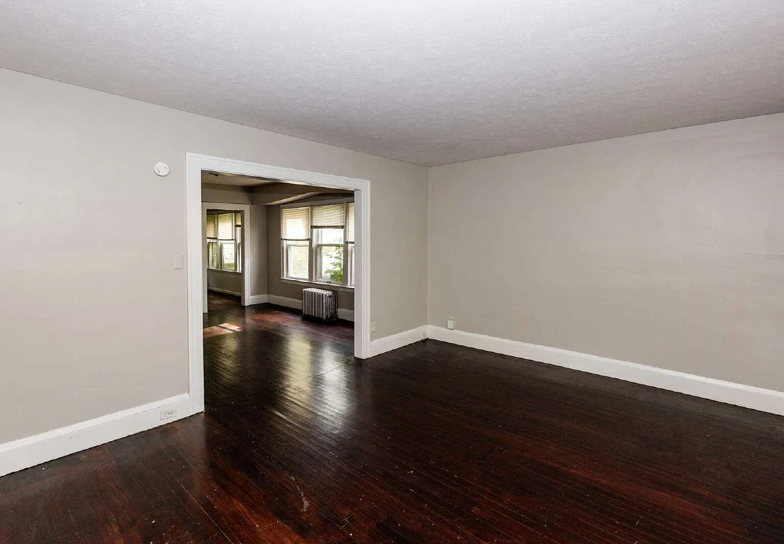 4 bed, 1.5 bath, 1858 sqft, $1,450 — Photo 4