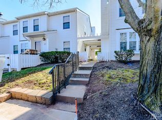 46 Almond Dr, Somerset, NJ 08873