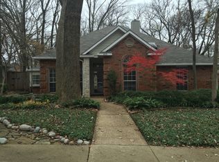 810 Torrey Pines Ln, Garland, TX 75044