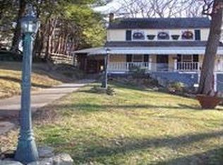 114 Westview Dr, Charleston, WV 25311