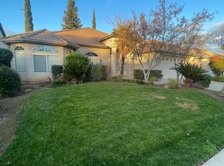 1586 E Granada Ave, Fresno, CA 93720