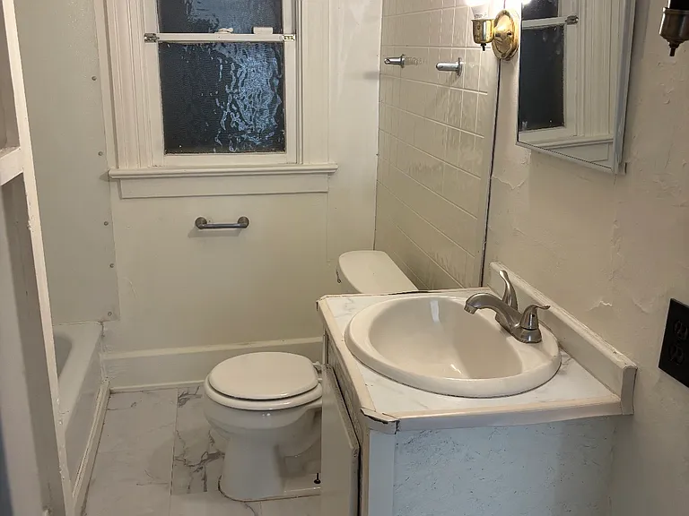 457 Parker Ave #3 — Photo 6
