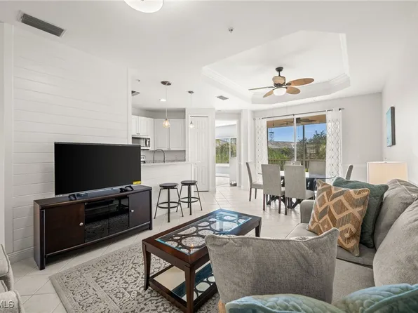 1340 Sweetwater Cv Unit 202, Naples, FL 34110