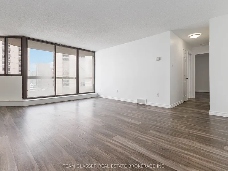 340 Colborne St #2106 — Photo 6