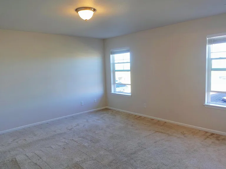 1073 White Leaf Cir — Photo 17