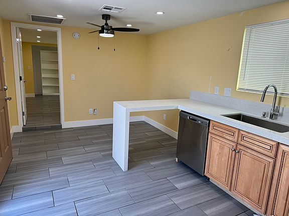 3rd image of 2318 Bassler St APT C