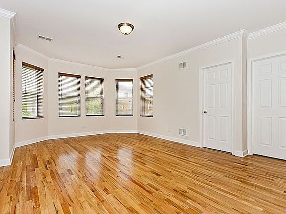 2nd image of 2259 W Rosemont Ave APT 3