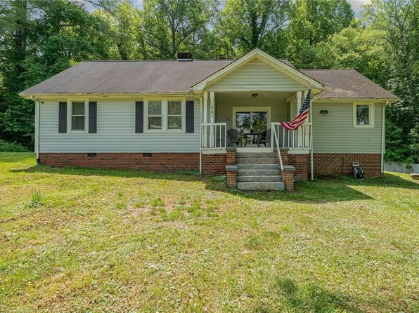 1341 Ararat Rd, Ararat, NC 27007