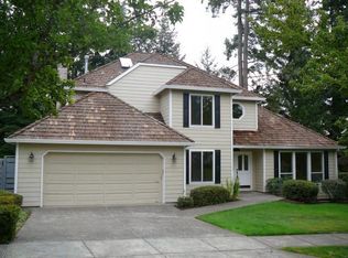 10753 SW Heron Cir, Beaverton, OR 97007