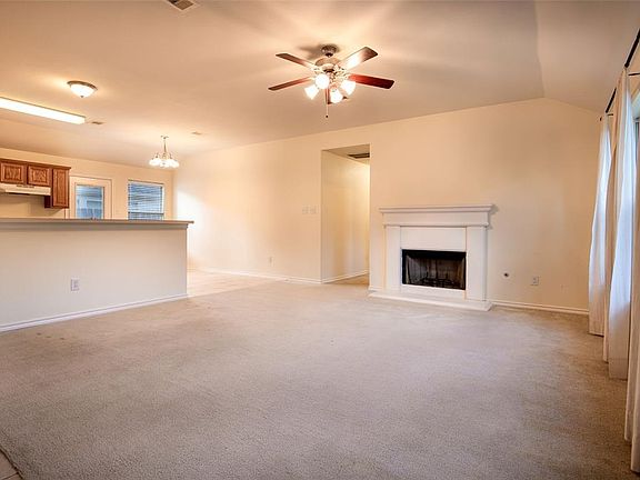 5th image of 5711 Adoquin Ln
