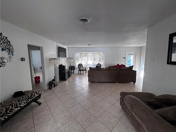 2nd image of 1241 SE 10th St