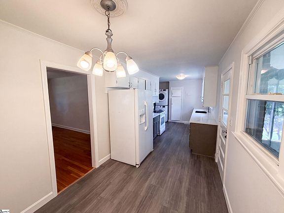 2nd image of 16 Gardenia Dr