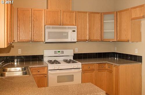 5th image of 5264 NE 121st Ave #Bb312