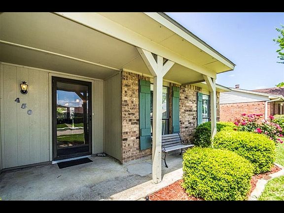 5th image of 450 Cambria Dr
