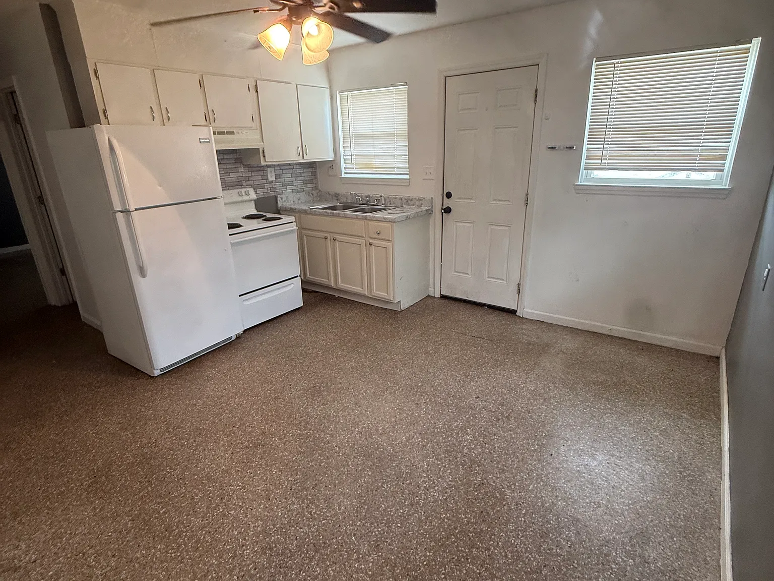1 bed, 500 sqft, $1,000 — Photo 4