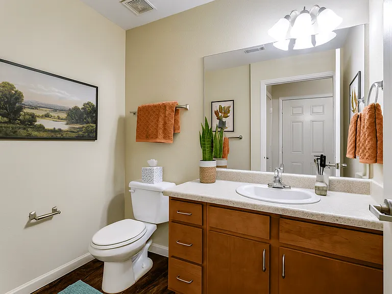 Oak Manor Villas — Photo 19