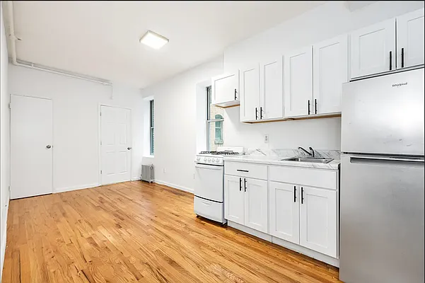 Rented by REAL New York | media 11