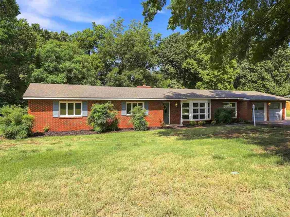 712 Dalewood Ln, Ponca City, OK 74604