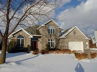 1630 Gershwin Ln, Neenah, WI 54956