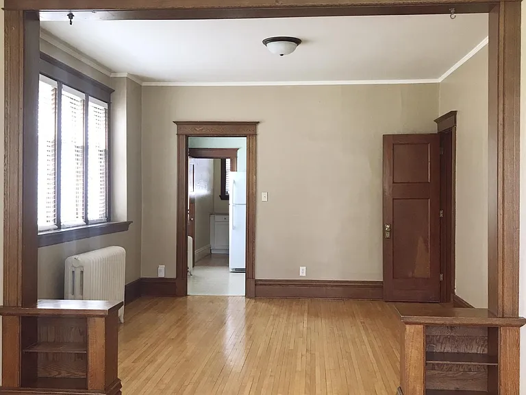 526 Reeves Dr — Photo 16