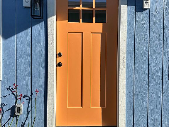 Adorable New Construction 2 bedroom 2 bath home. It is a fun beachy vibe with everything fresh. Be the first to live here.