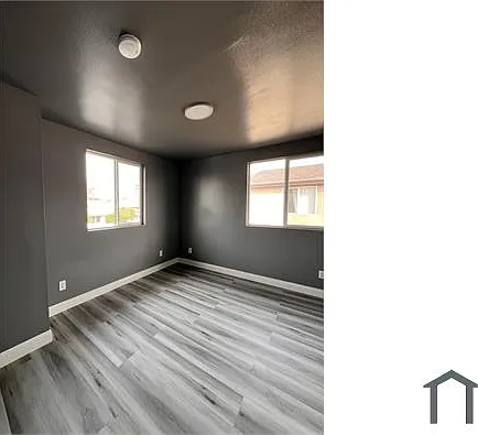 466 E 43rd Pl — Photo 14