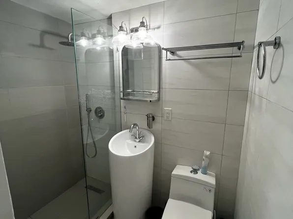 117 East 37th Street image 4 of 8