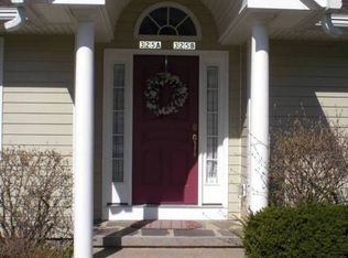 325 Middle St, Amherst, MA 01002