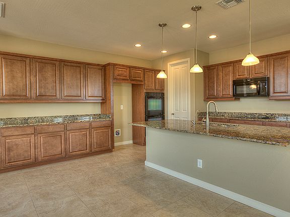 Homesite 187 Kitchen