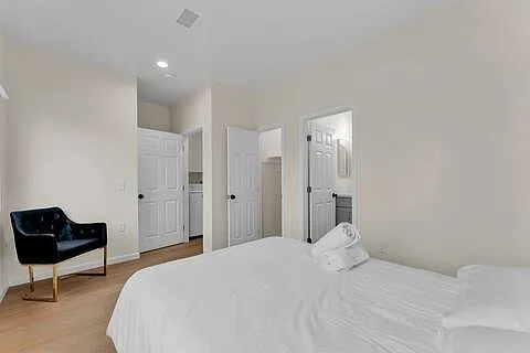 8869 Jade Coast Dr — Photo 6
